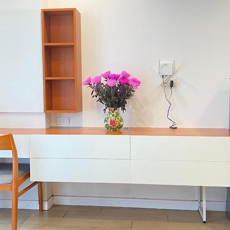 Era Cozy Apartment Hanoi Bagian luar foto